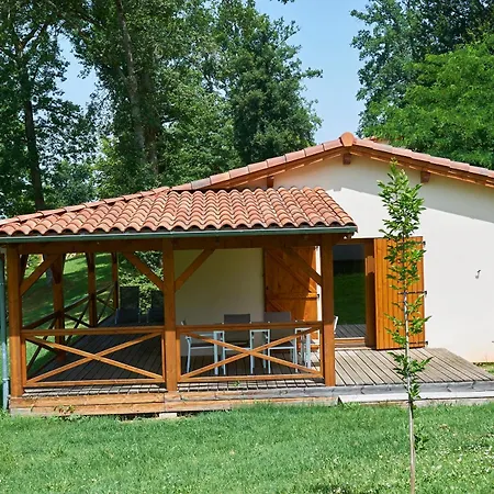 Feriested Village De Montmarsis