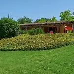 Village De Montmarsis Üdülőközpont Gourdon-en-quercy