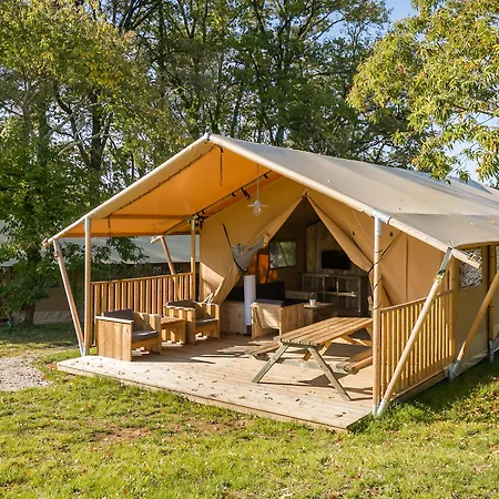 Üdülőközpont Village De Montmarsis Gourdon-en-quercy