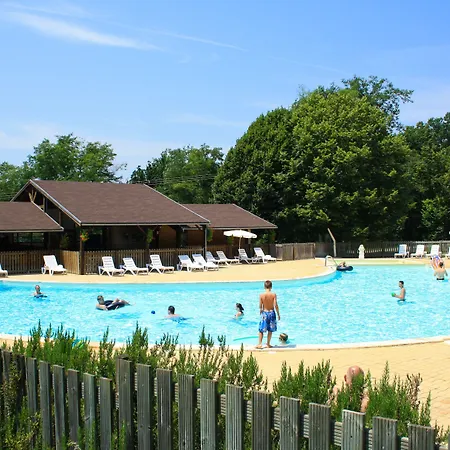 Üdülőközpont Village De Montmarsis Gourdon-en-quercy