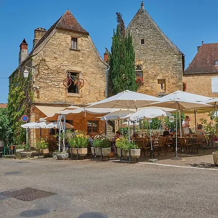 Village De Montmarsis Üdülőközpont *