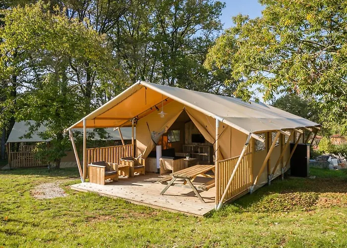 Village De Montmarsis リゾート *