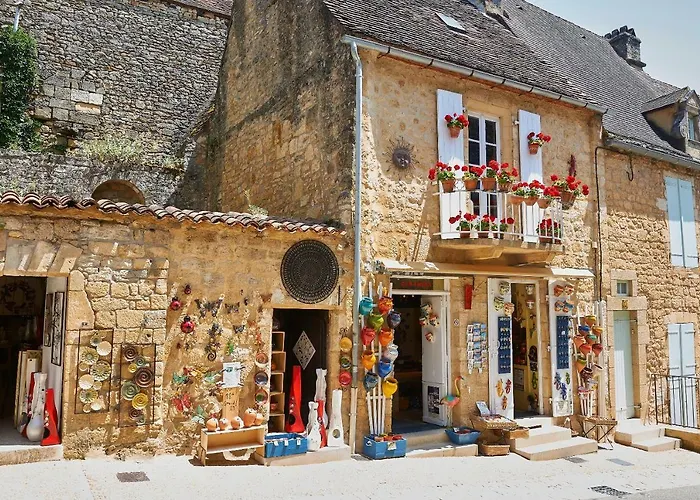 Village De Montmarsis グールドン・アン・ケルシー