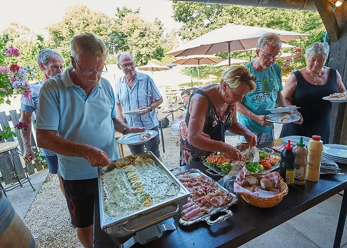 Village De Montmarsis *